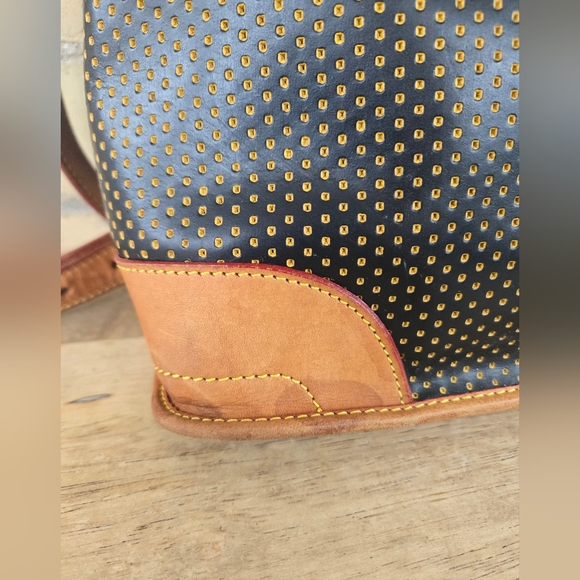 90s Dooney & Bourke Backpack - Picture 5 of 16